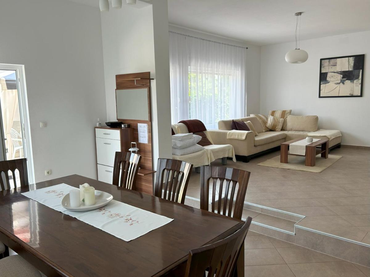Apartments Antonella Trogir Exterior foto