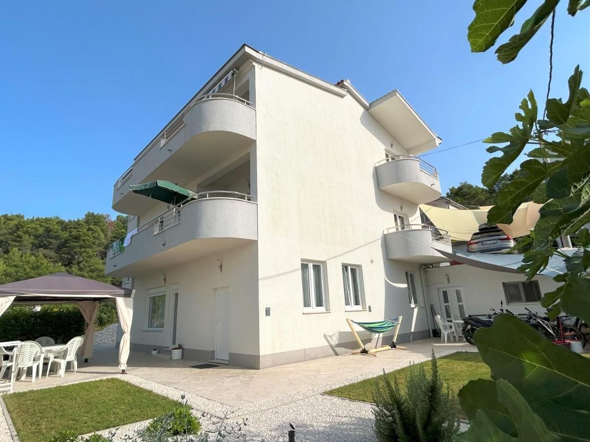 Apartments Antonella Trogir Exterior foto